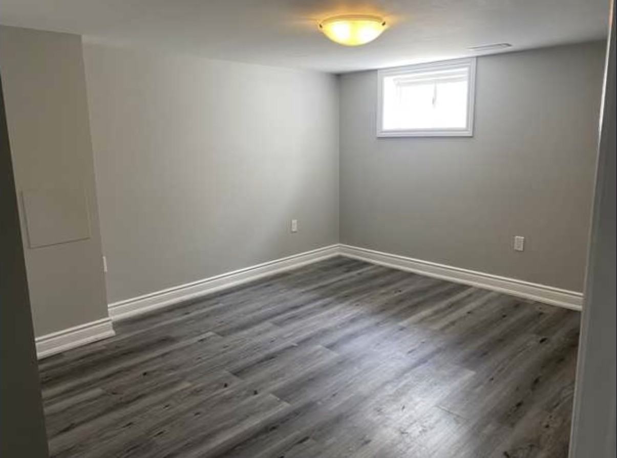 282 East 33rd St - Photo 7 of 11