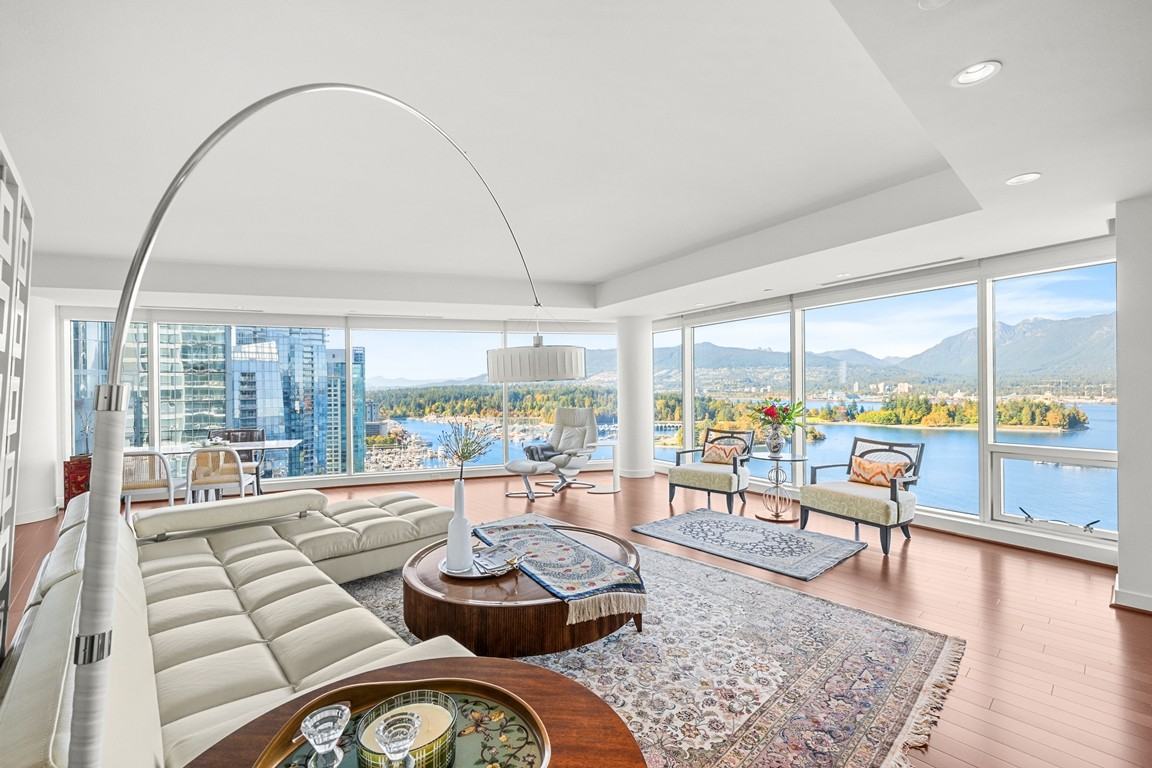 1139 West Cordova Street #2101 - Photo 3 of 27