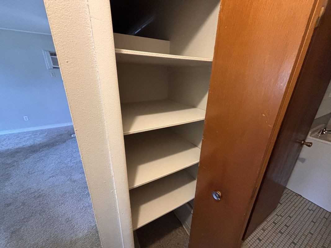 4072 Agnes Ave - Photo 6 of 12