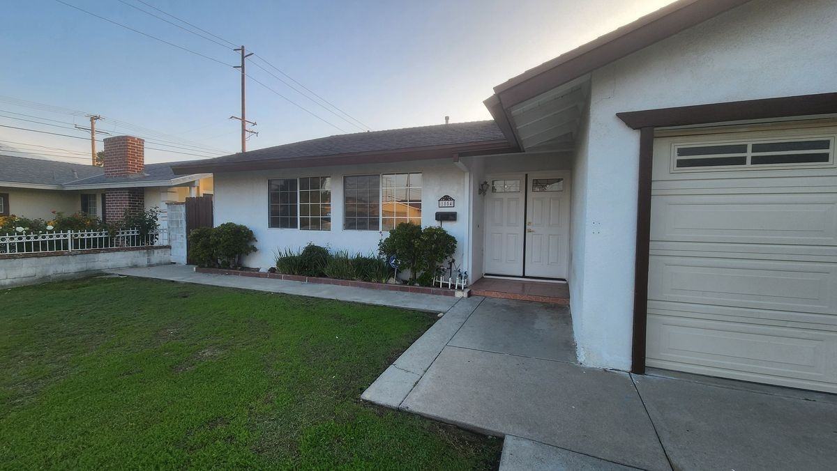 1854 N Humboldt Ave - Photo 2 of 14