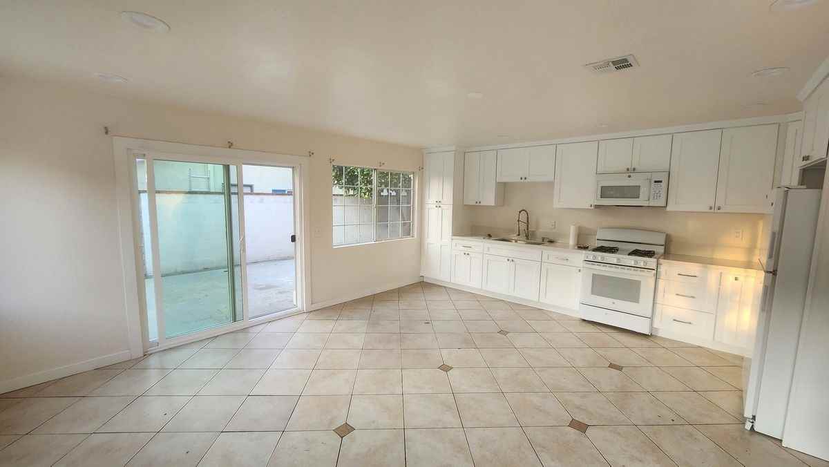 1854 N Humboldt Ave - Photo 6 of 14