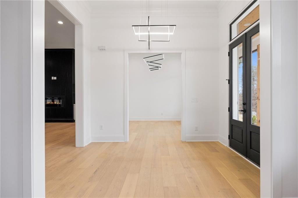 1261 Glen Eagle Dr - Photo 4 of 44