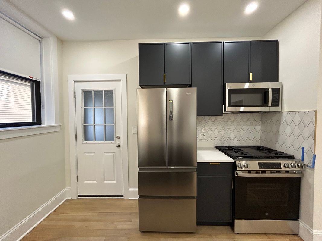 4636 N Hamilton Ave - Photo 5 of 13