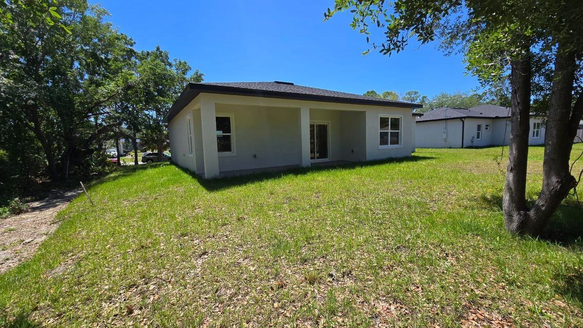 557 Macon St Sw - Photo 4 of 11