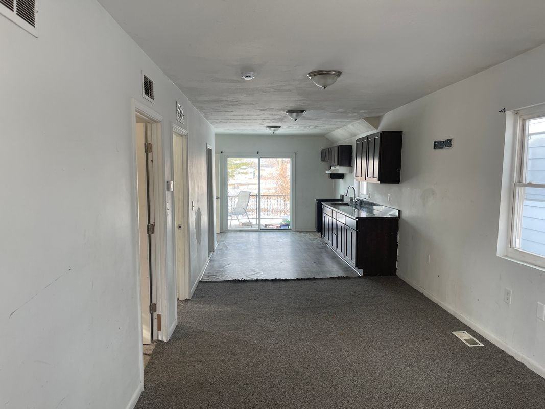 4248 8th St - Photo 3 of 16