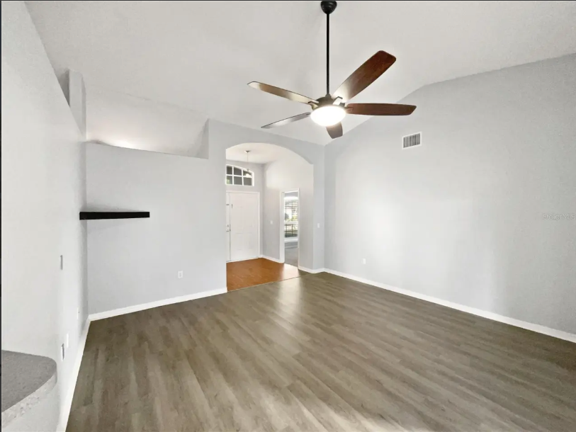 7010 Summit Cir - Photo 5 of 18