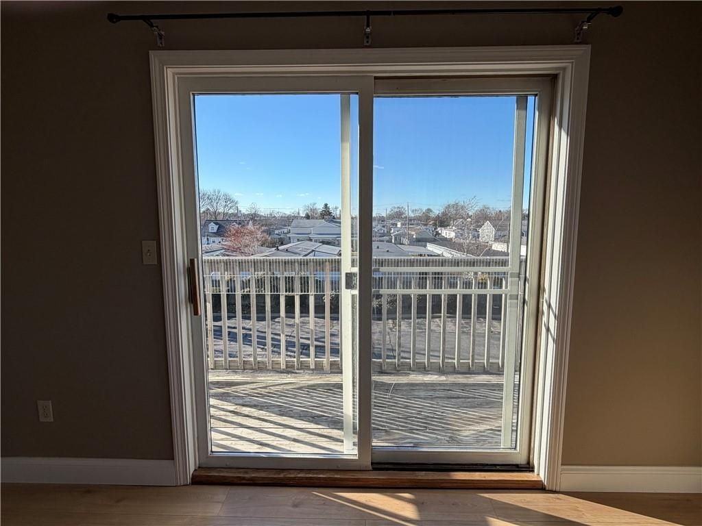 724 Beverage Hill Ave ##302 - Photo 6 of 24