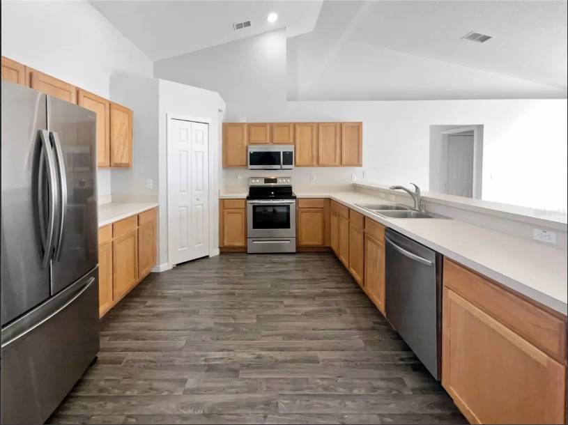 961 Salerno Ct - Photo 4 of 32