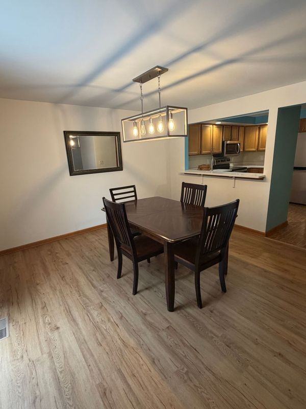 142 Northwood Dr - Photo 4 of 21