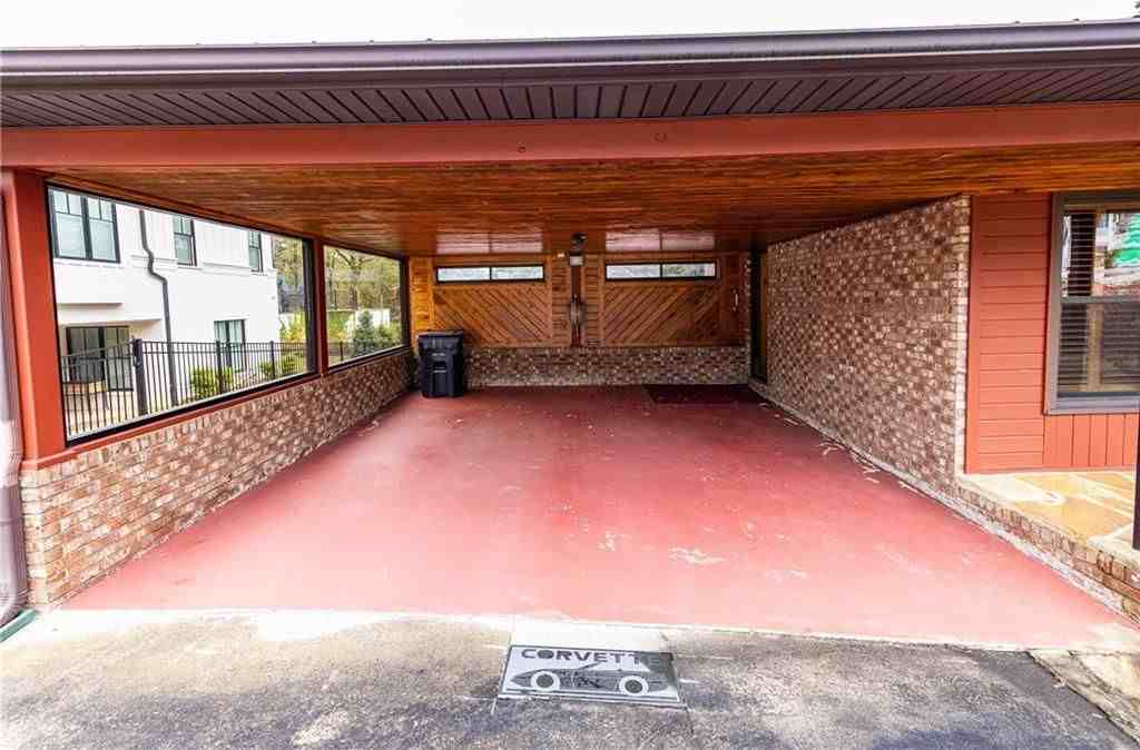 216 Thomas Cir - Photo 4 of 23