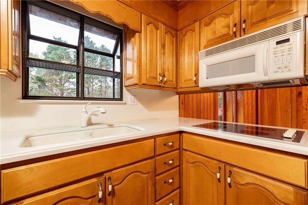 216 Thomas Cir - Photo 6 of 23