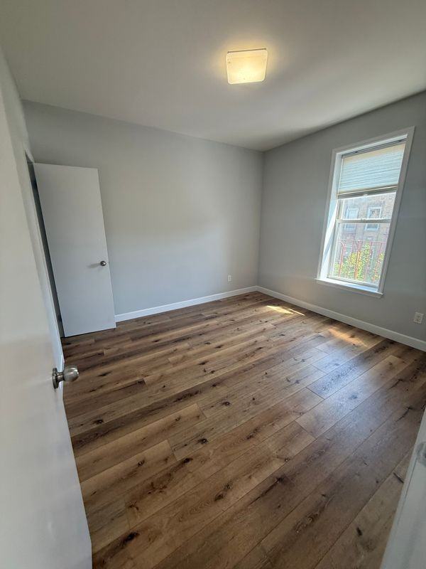 6676 Fresh Pond Rd - Photo 5 of 10