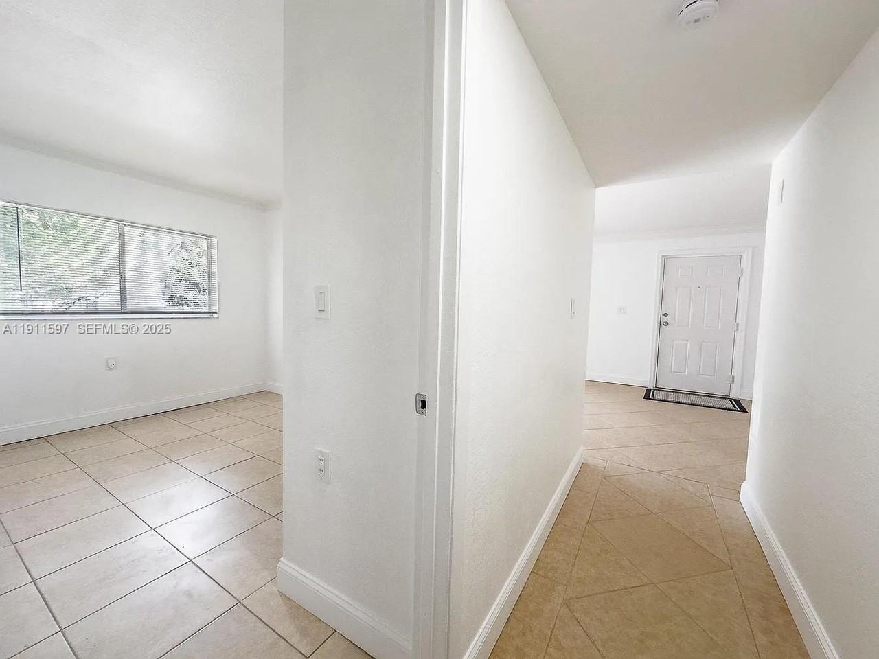 1201 Lake Victoria Drive #P - Photo 7 of 20