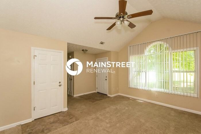 40 Richmond Pl - Photo 3 of 15