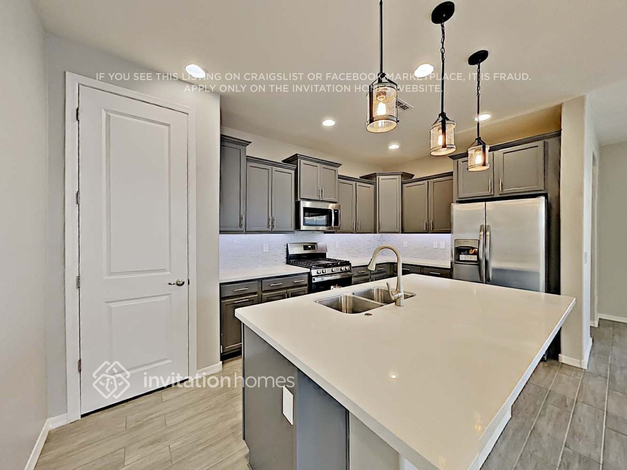 21040 W Coronado Rd - Photo 7 of 20