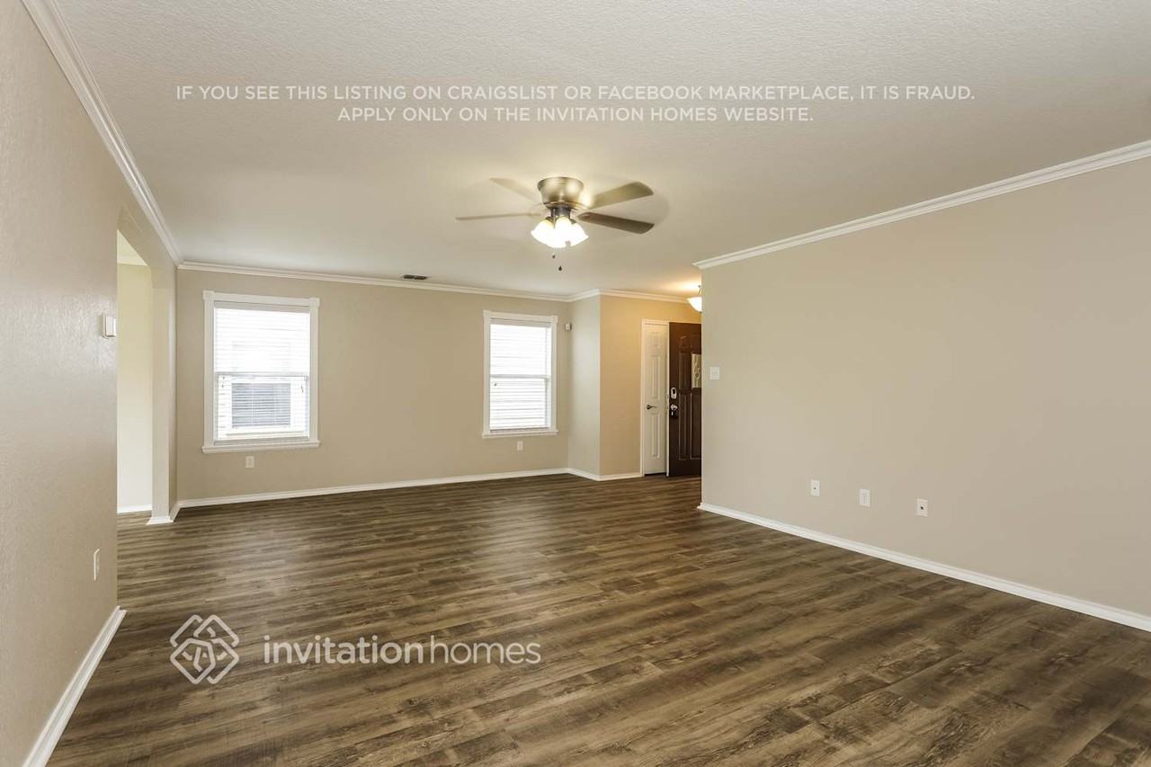 9334 Juniper Spg - Photo 2 of 16