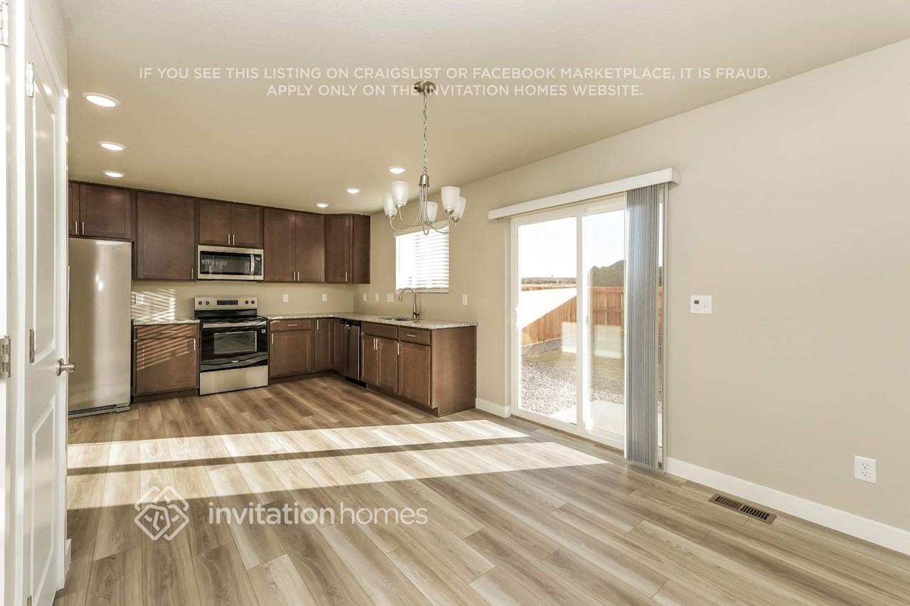 11739 Mission Peak Pl - Photo 7 of 18