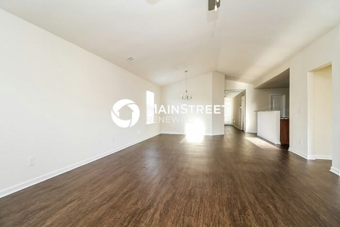 2613 Stinger Dr - Photo 3 of 16