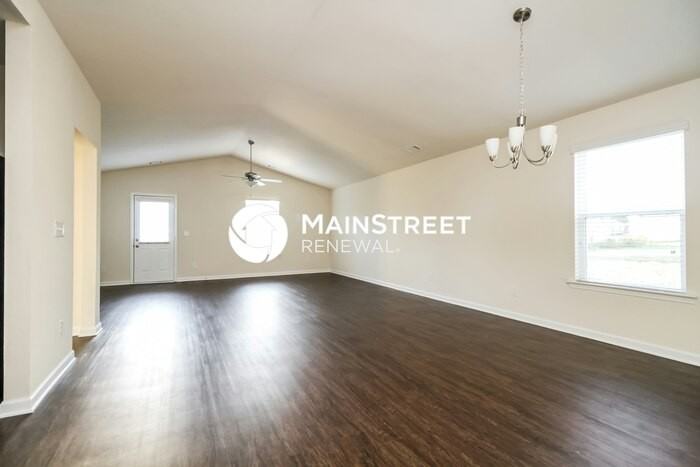 2613 Stinger Dr - Photo 4 of 16