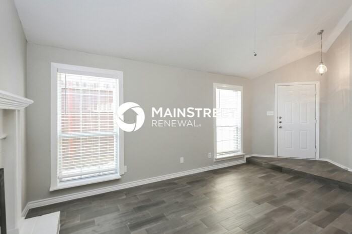 1420 Paintbrush St - Photo 5 of 16