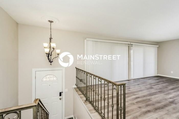 1222 Constitution Dr - Photo 4 of 17