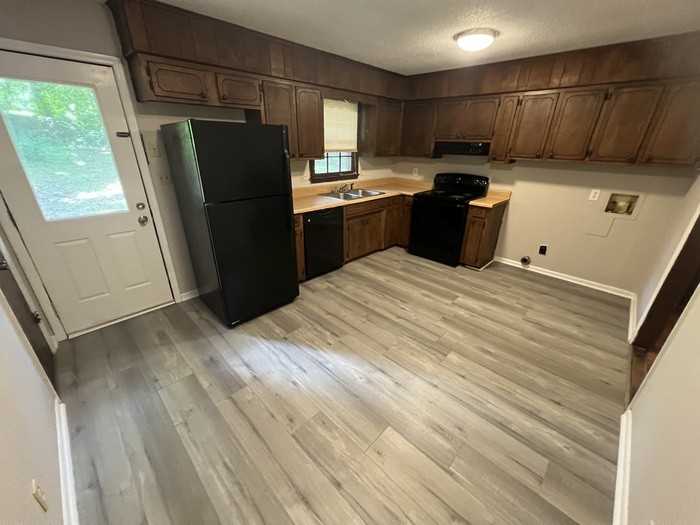 226 State Road S-42-9747 - Photo 4 of 8