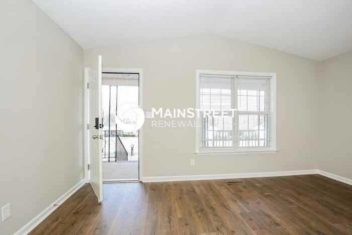 4804 Shady Pine Dr - Photo 4 of 16