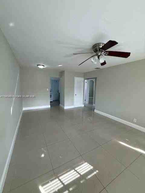 946 Laurel Drive - Photo 2 of 14