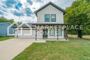 featured image of 1208 Edgar St