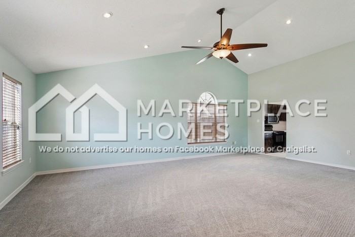 6332 Farrel Dr - Photo 5 of 20