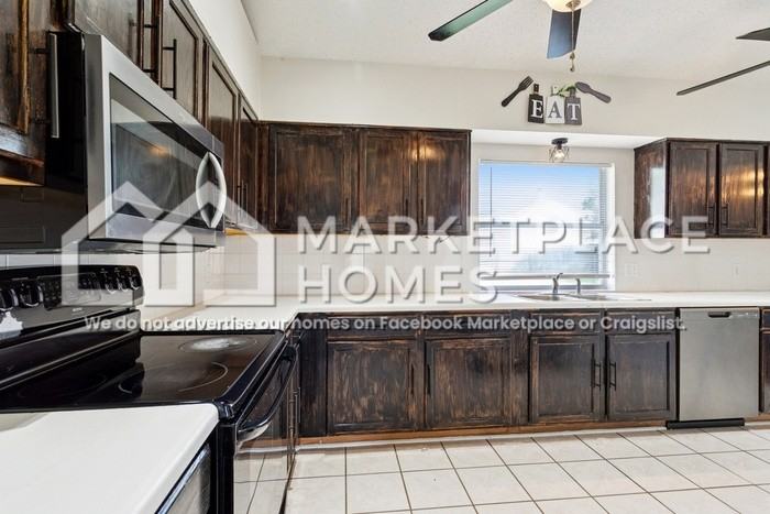 6332 Farrel Dr - Photo 6 of 20