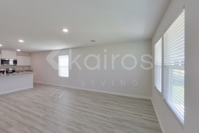 14213 War Admiral Ave - Photo 4 of 25