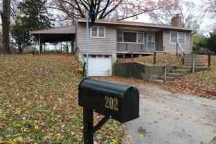 202 N 16th St - Photo 1 of 1