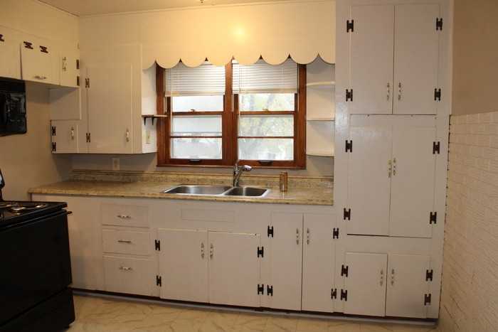 202 N 16th St - Photo 3 of 5