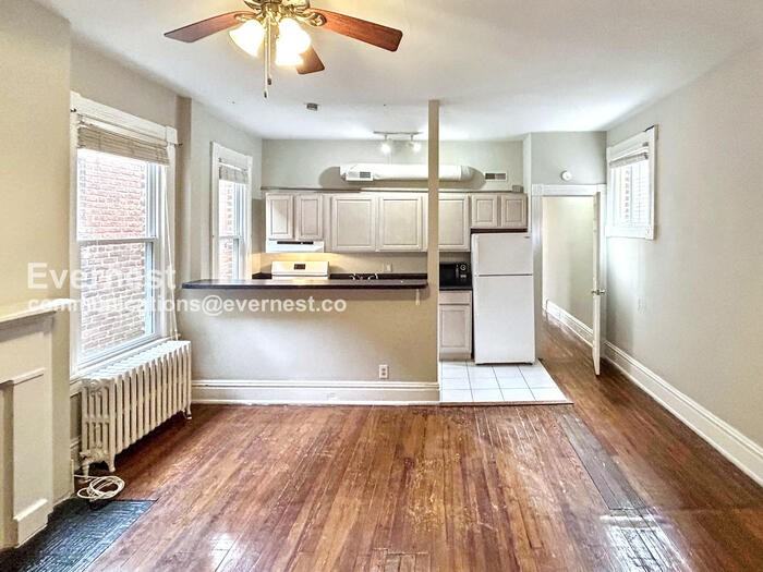 1605 Grove Ave #4 - Photo 5 of 23