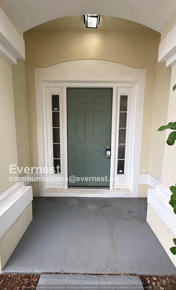 10433 Hunters Haven Blvd - Photo 3 of 25