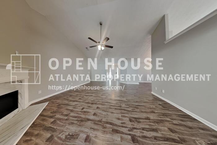 3845 Rajean Dr - Photo 5 of 20