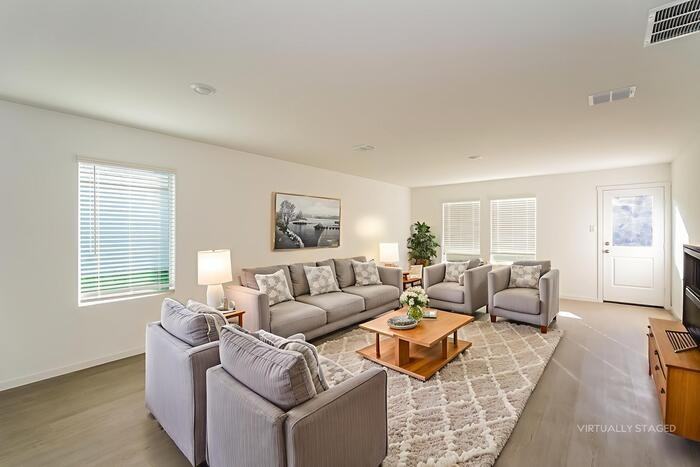 3061 Titan Springs Dr - Photo 5 of 18