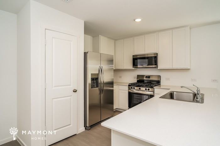 3061 Titan Springs Dr - Photo 7 of 18