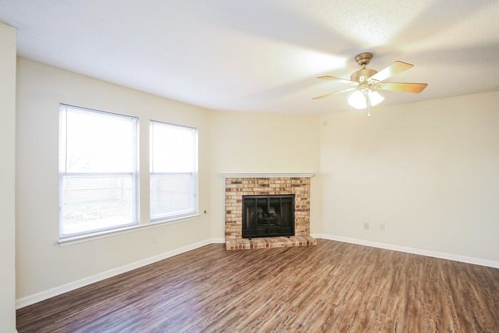 10740 Glenayr Dr - Photo 6 of 18