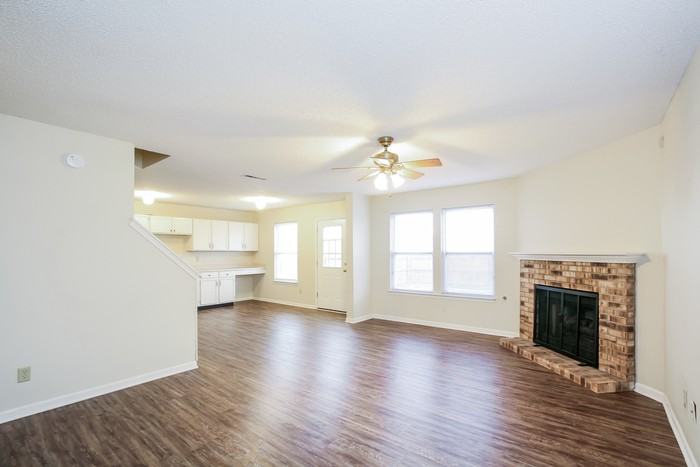 10740 Glenayr Dr - Photo 7 of 18