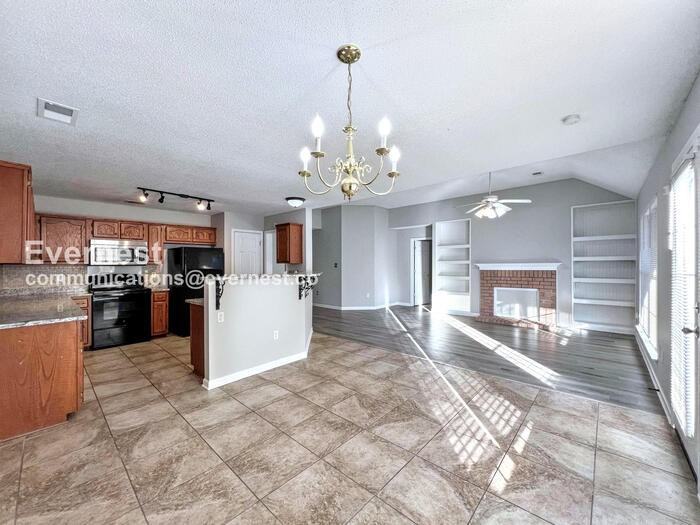 1649 Central Trails Dr - Photo 6 of 28