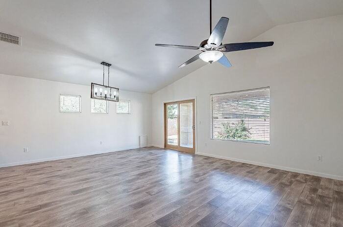 985 E Mowry Wash Ln - Photo 2 of 10