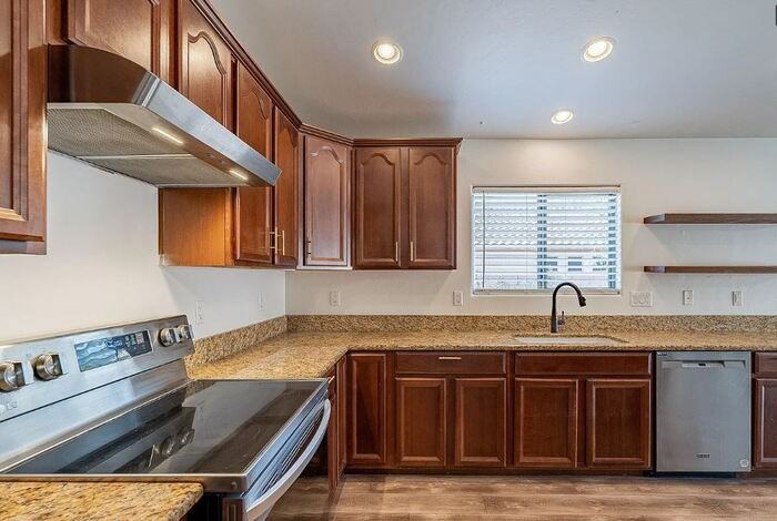 985 E Mowry Wash Ln - Photo 5 of 10