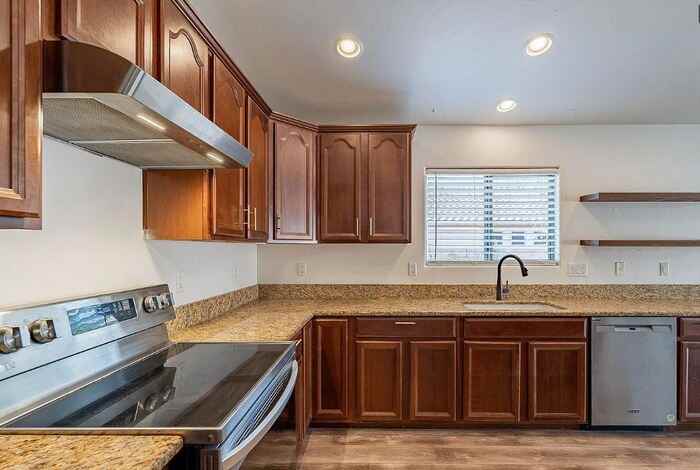 985 E Mowry Wash Ln - Photo 6 of 10