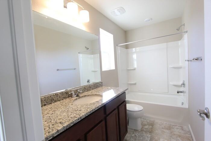 4345 S Netherland St - Photo 7 of 33