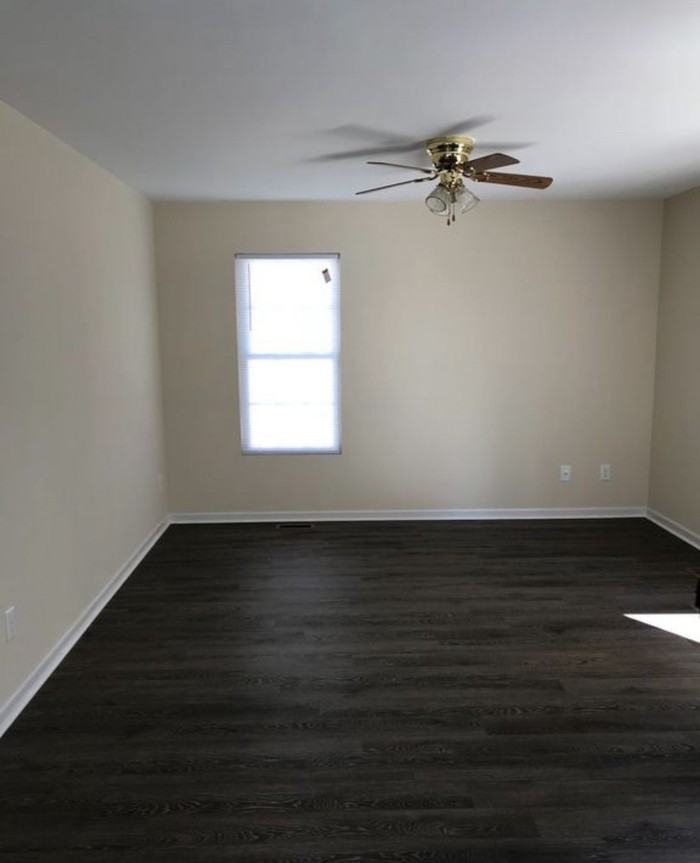 2707 Dearborn Dr - Photo 2 of 14