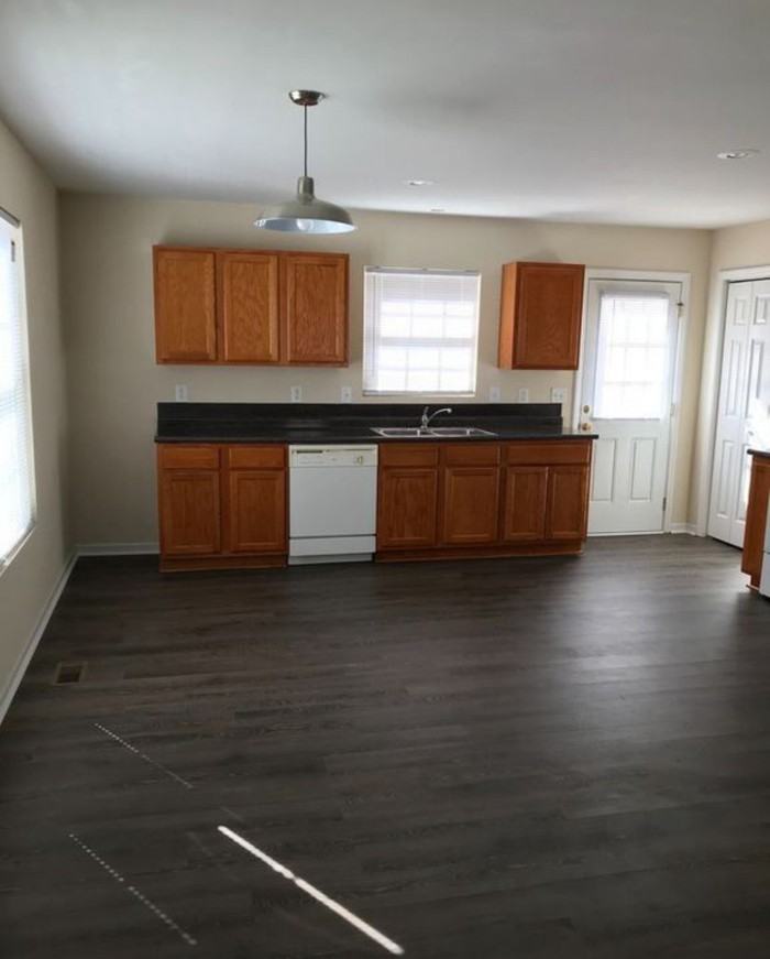 2707 Dearborn Dr - Photo 3 of 14