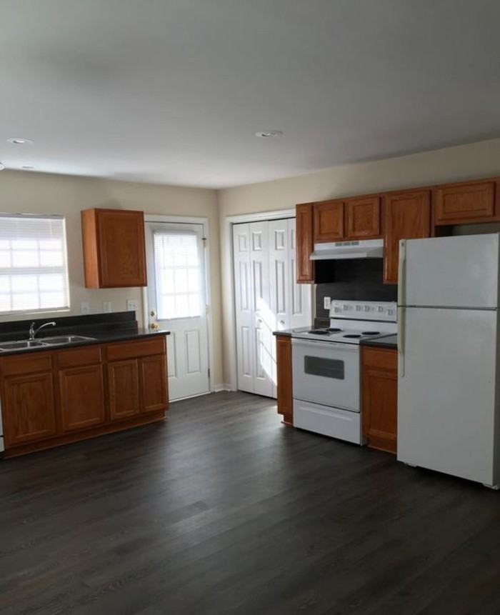 2707 Dearborn Dr - Photo 4 of 14