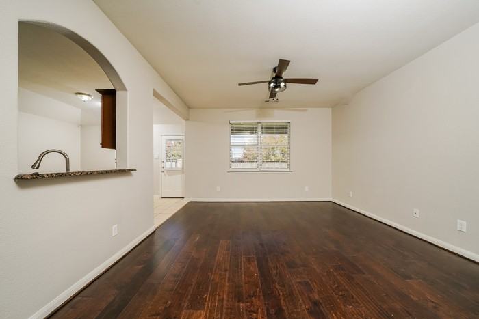 3400 Spruce St - Photo 4 of 21